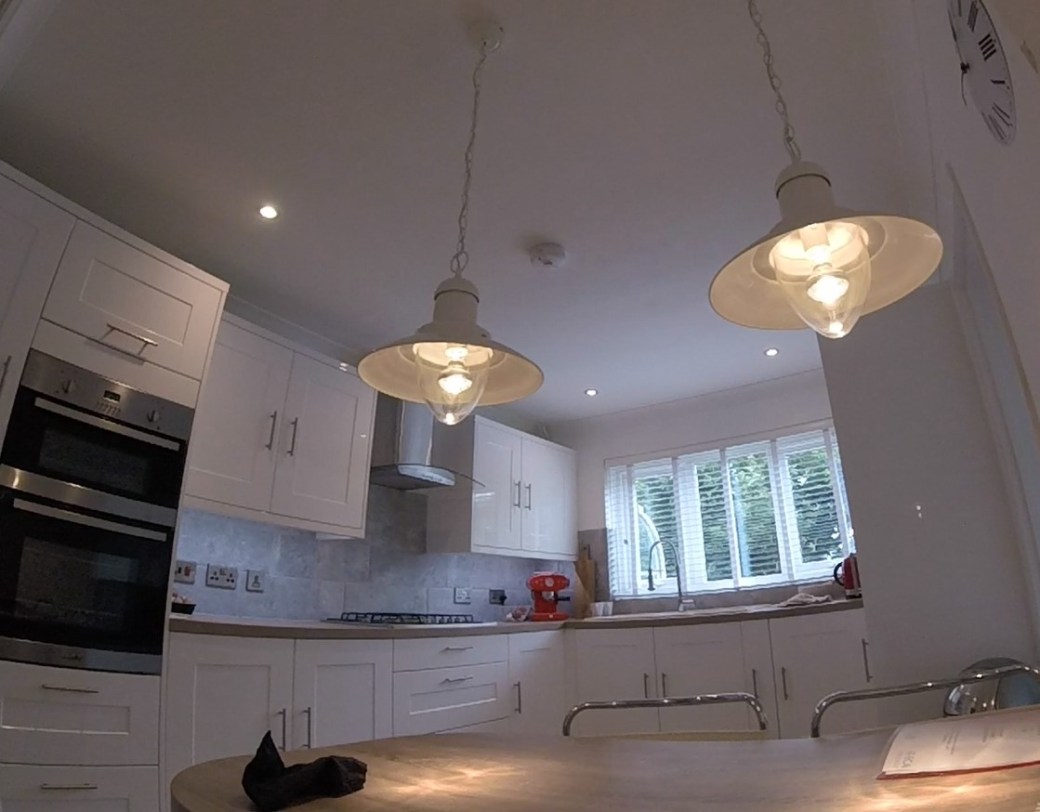 two-lights-it-kitchen